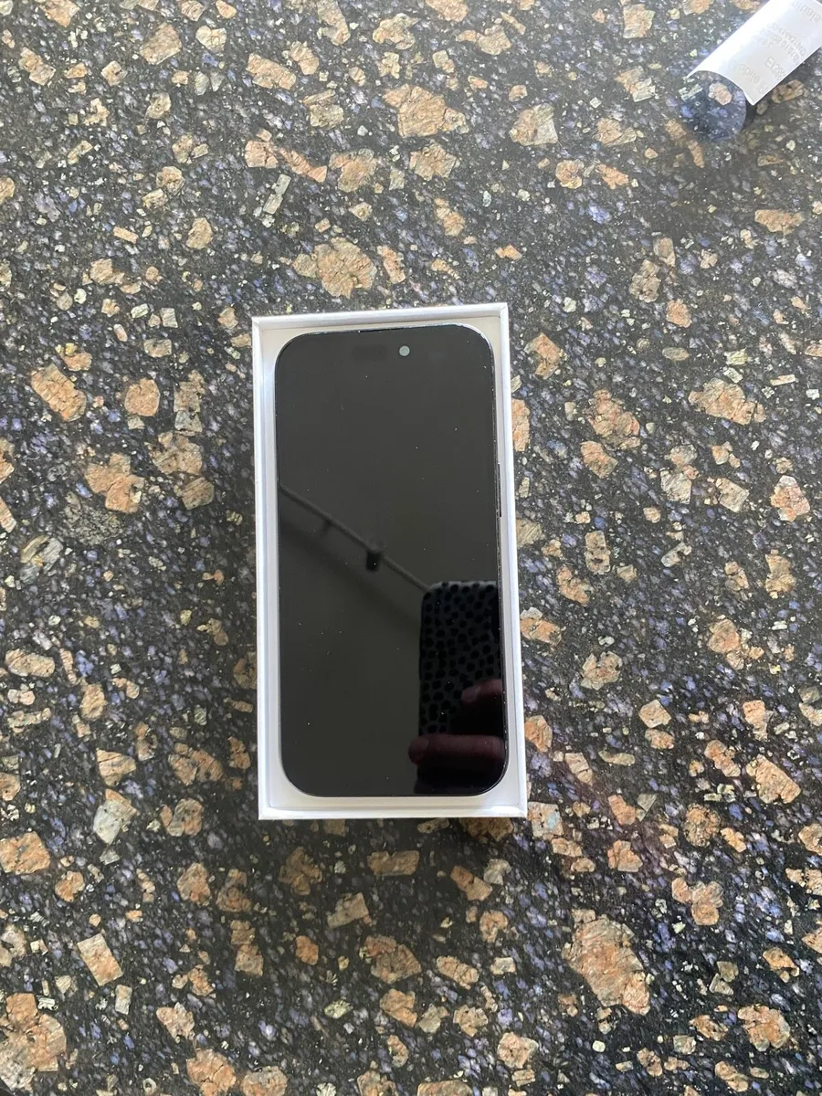 Apple IPhone 15 Black 128GB - Image 2