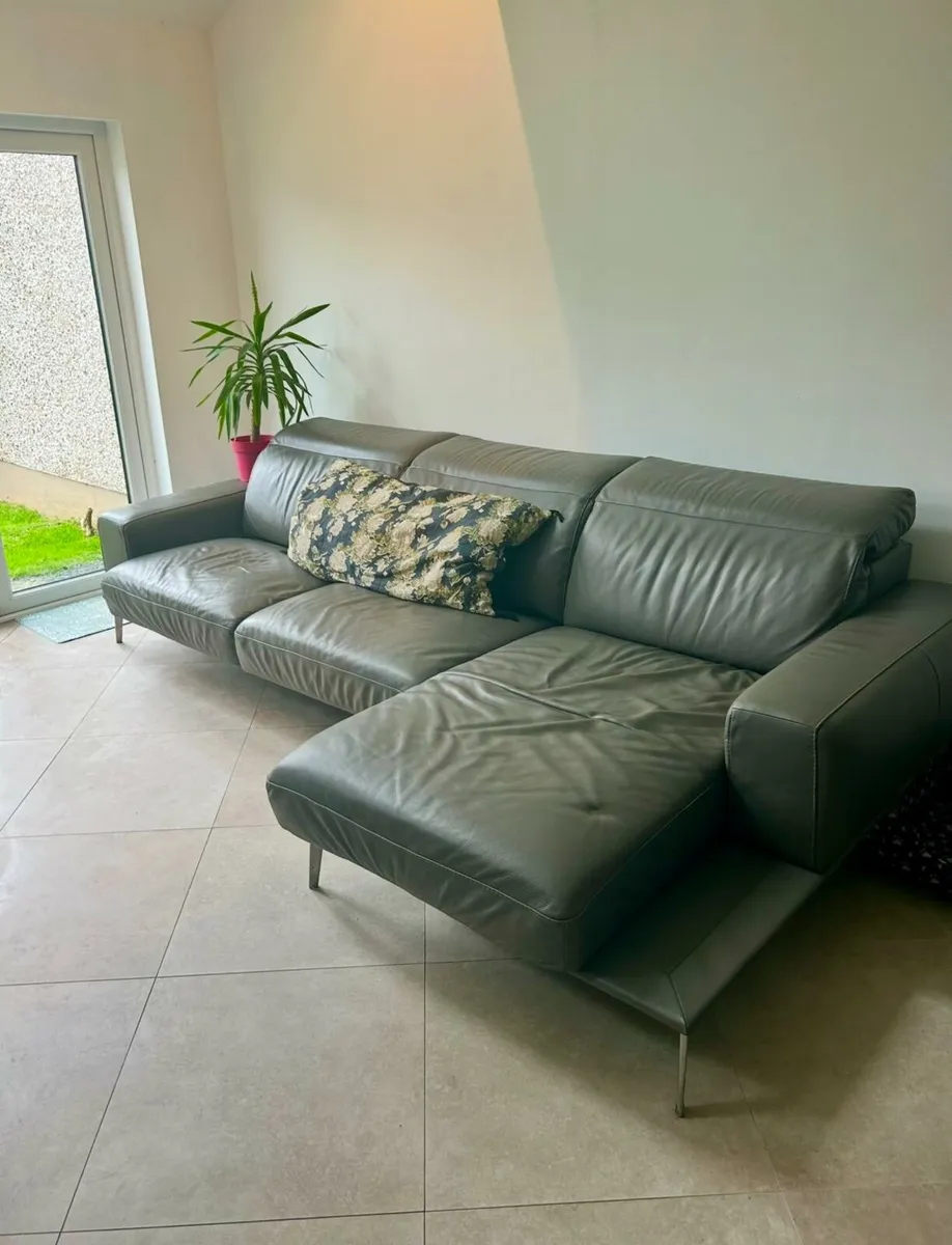 Leather sofa - Image 2