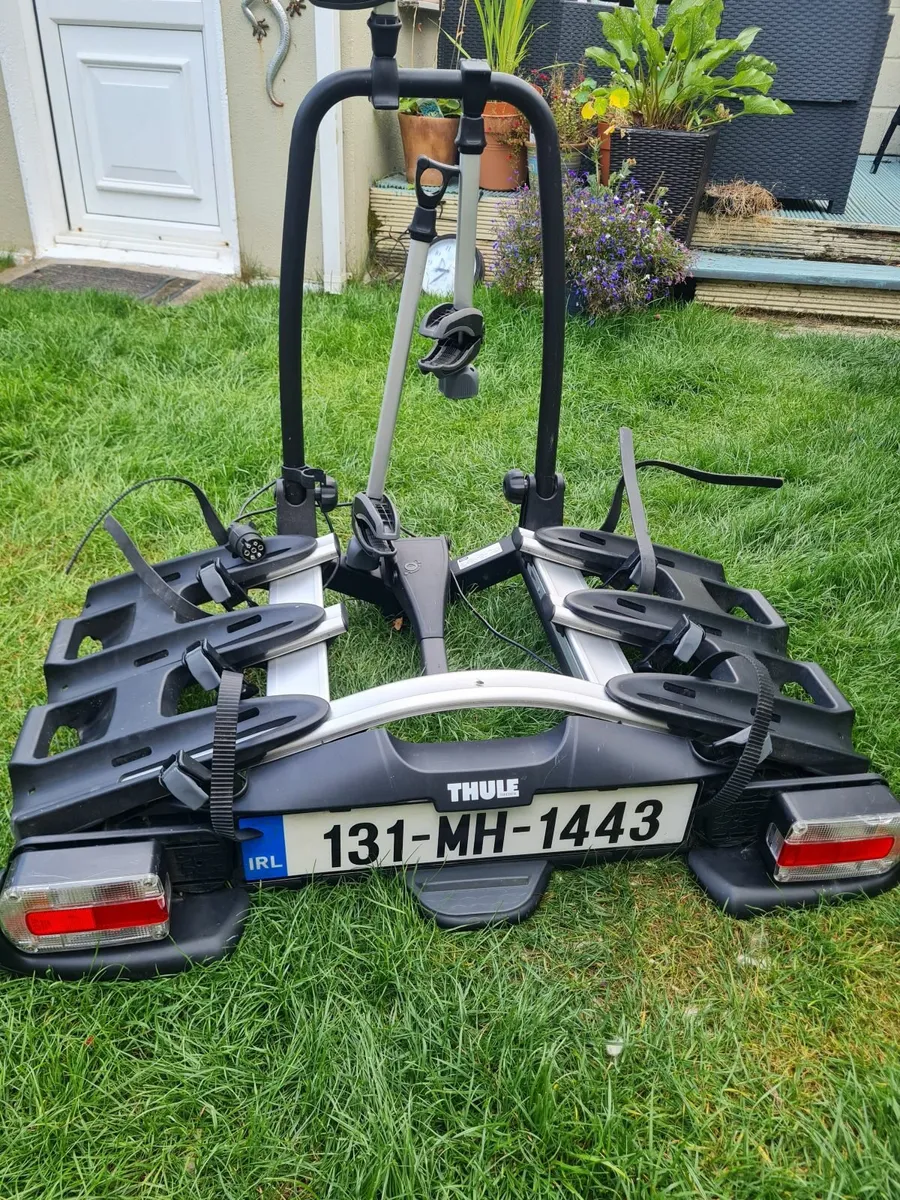 Thule bike carrier - Image 1