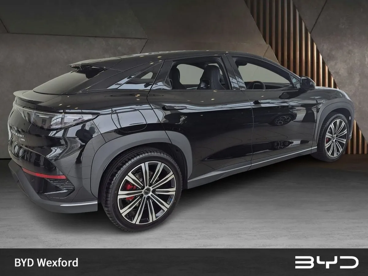 BYD SEALION 7 Design AWD 530BHP Heat Pump 456KM R - Image 3