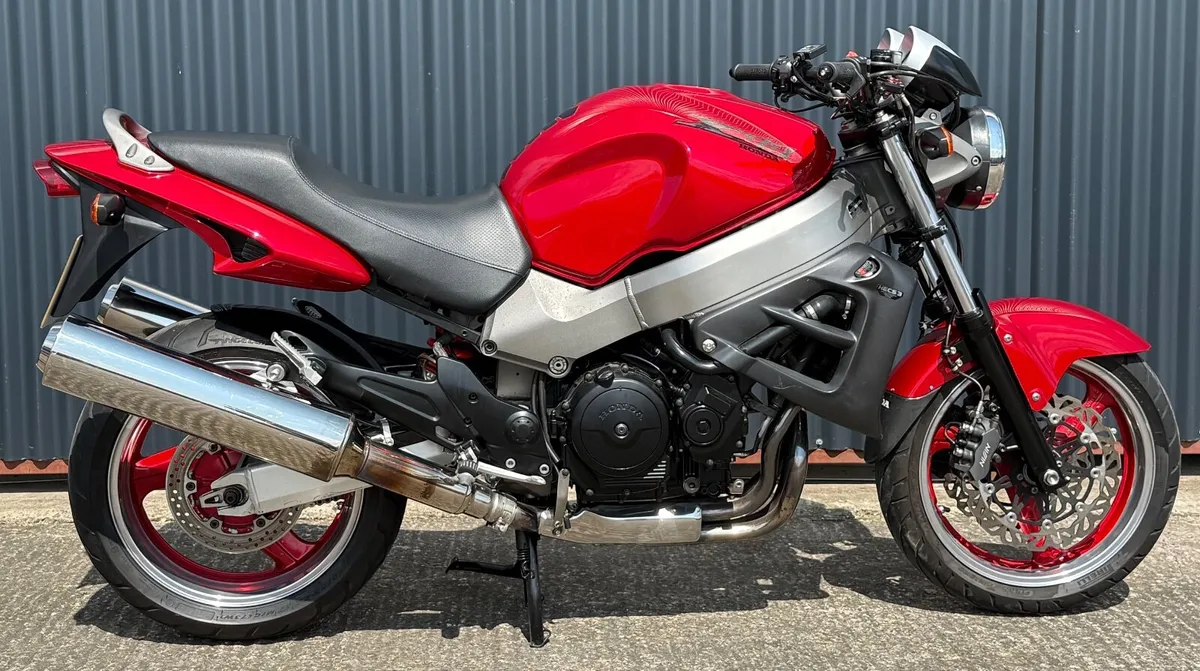 Honda X11 CB1100SF (Naked Blackbird) Very Rare    - Image 2