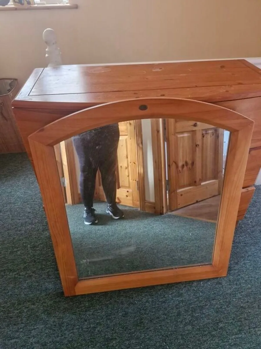 Chest of drawers - Image 2