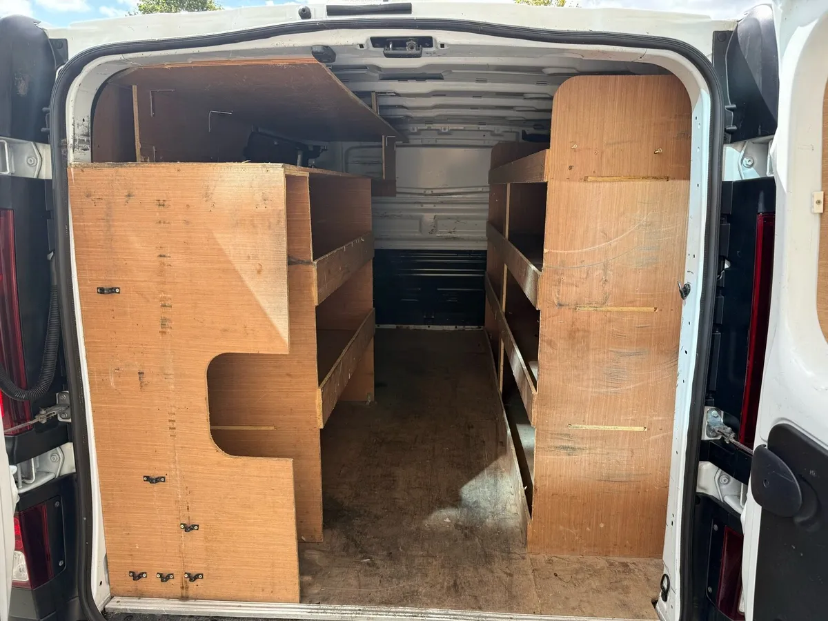 Renault Trafic - Image 4