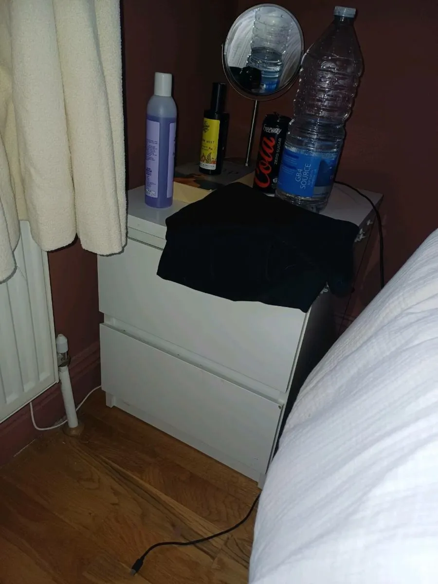 Two Bedside Lockers – Good Condition - Image 4