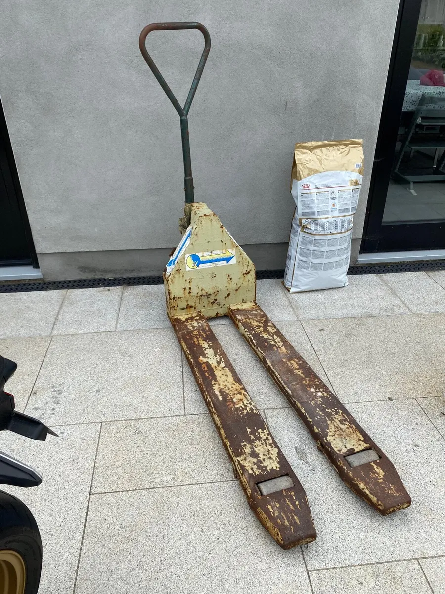 Pallet jack - Image 2