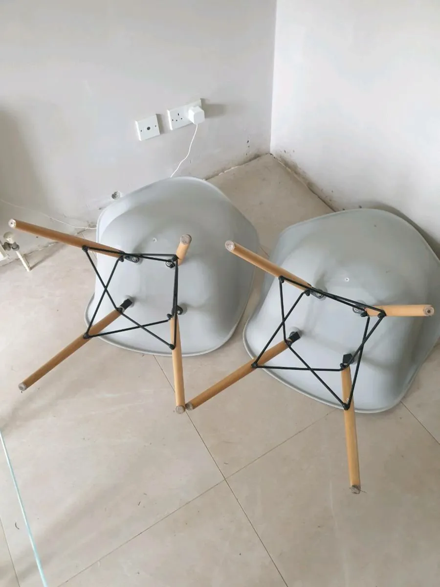Dining chairs - Image 2