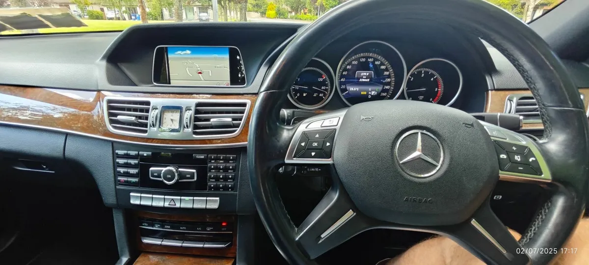 Mercedes-Benz E-Class 2013 Low km, New NCT - Image 2