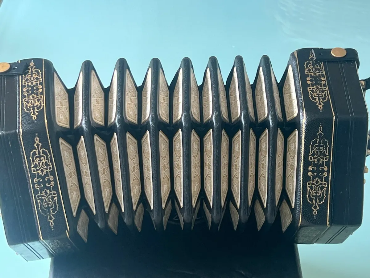 Jeffries Concertina - Image 1