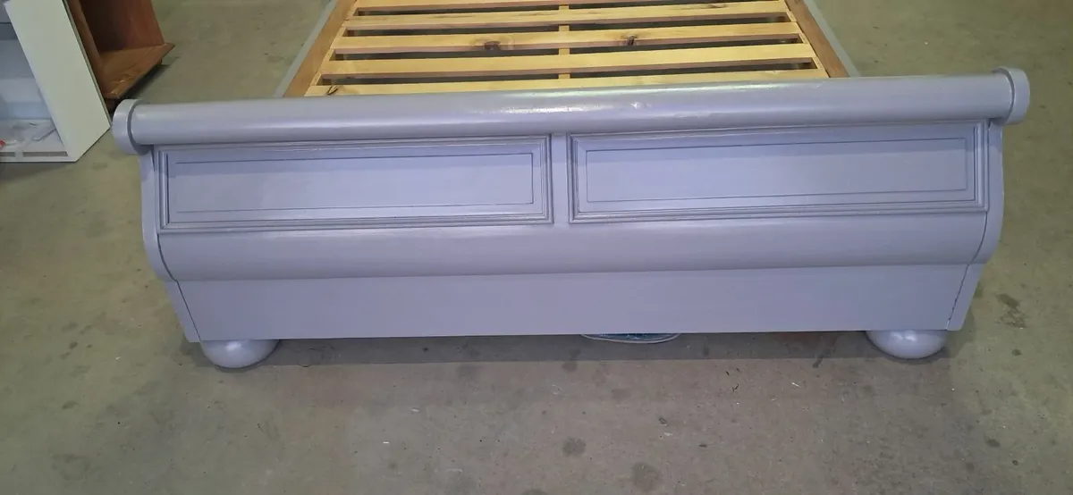 King bed frame - Image 4