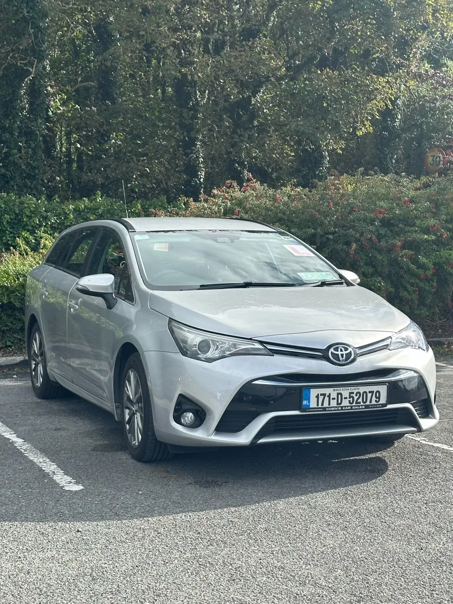 Toyota Avensis 2017 Estate Luna Business Edition - Image 1