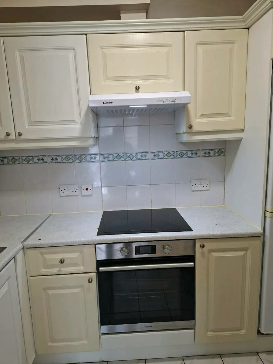 Complete kitchen - Must be collected before 21/09 - Image 2