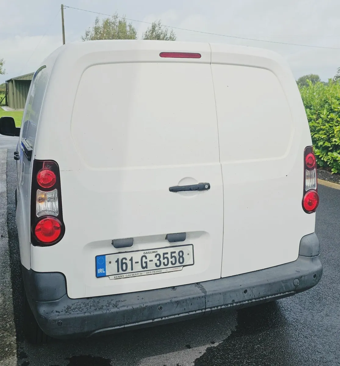 Citroën Berlingo 3 SEATER  Auto 1 OWNER - Image 4