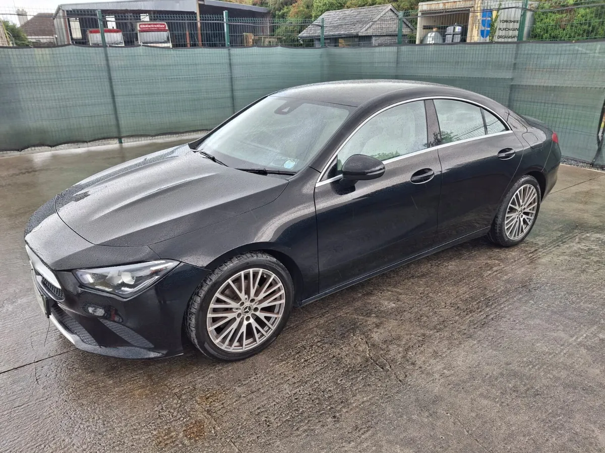 202 Mercedes CLA-CLASS light damage - Image 1