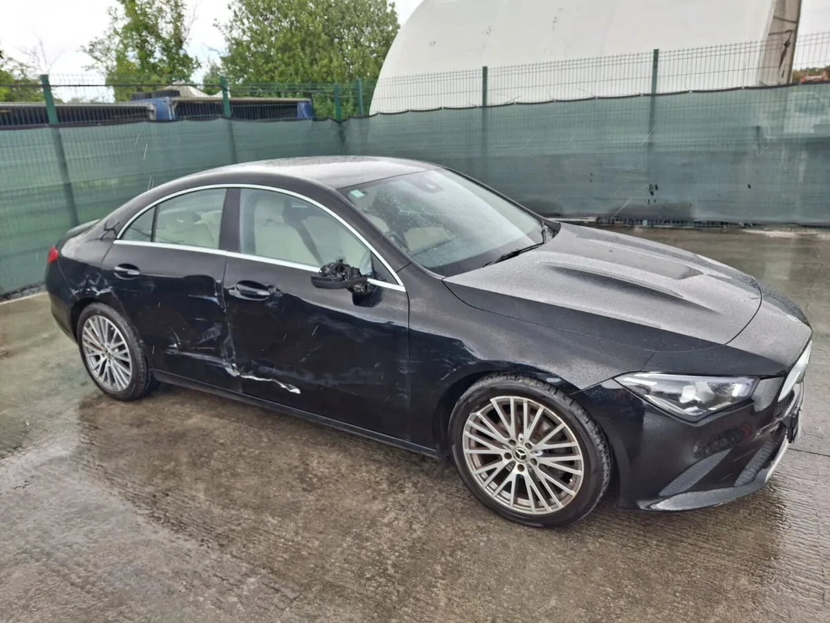 202 Mercedes CLA-CLASS light damage - Image 3