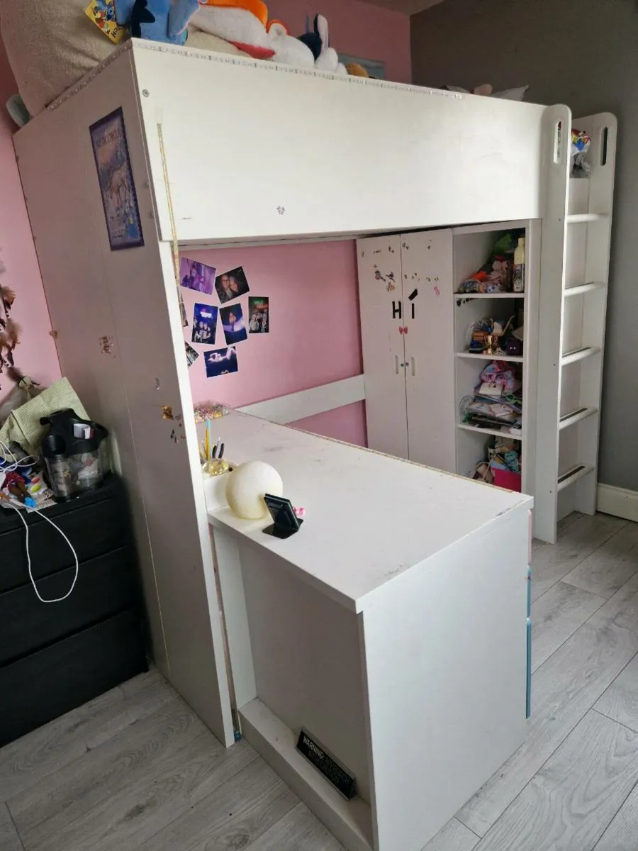 Bunk bed - Image 1