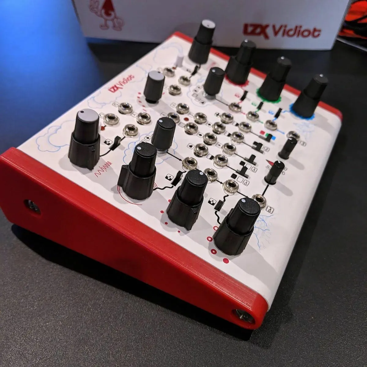 LZX Vidiot Analog Video Synthesizer Like New - Image 2