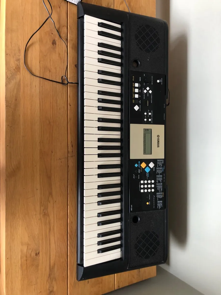 Yamaha Keyboard - Image 1
