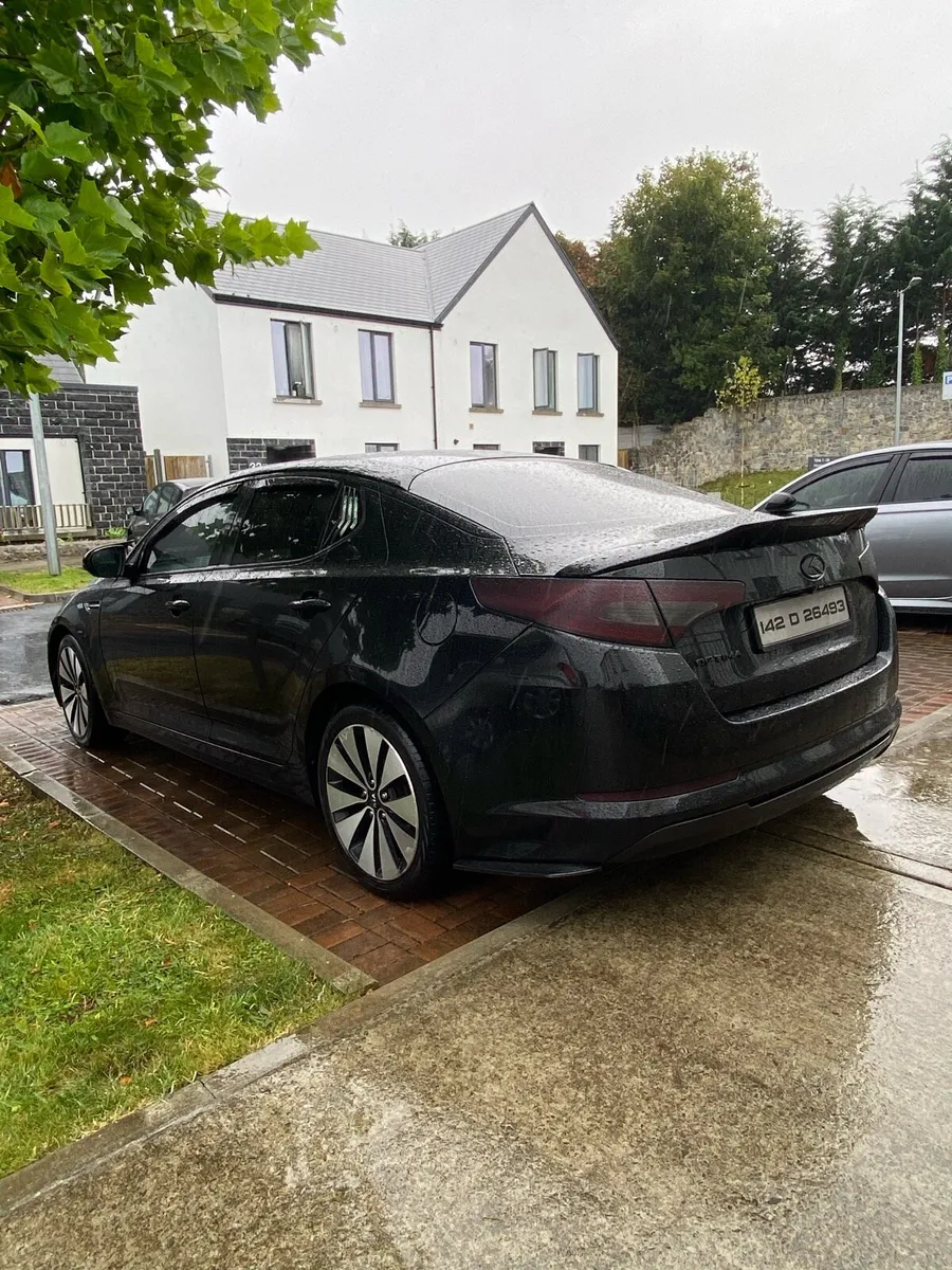 Car - Image 3