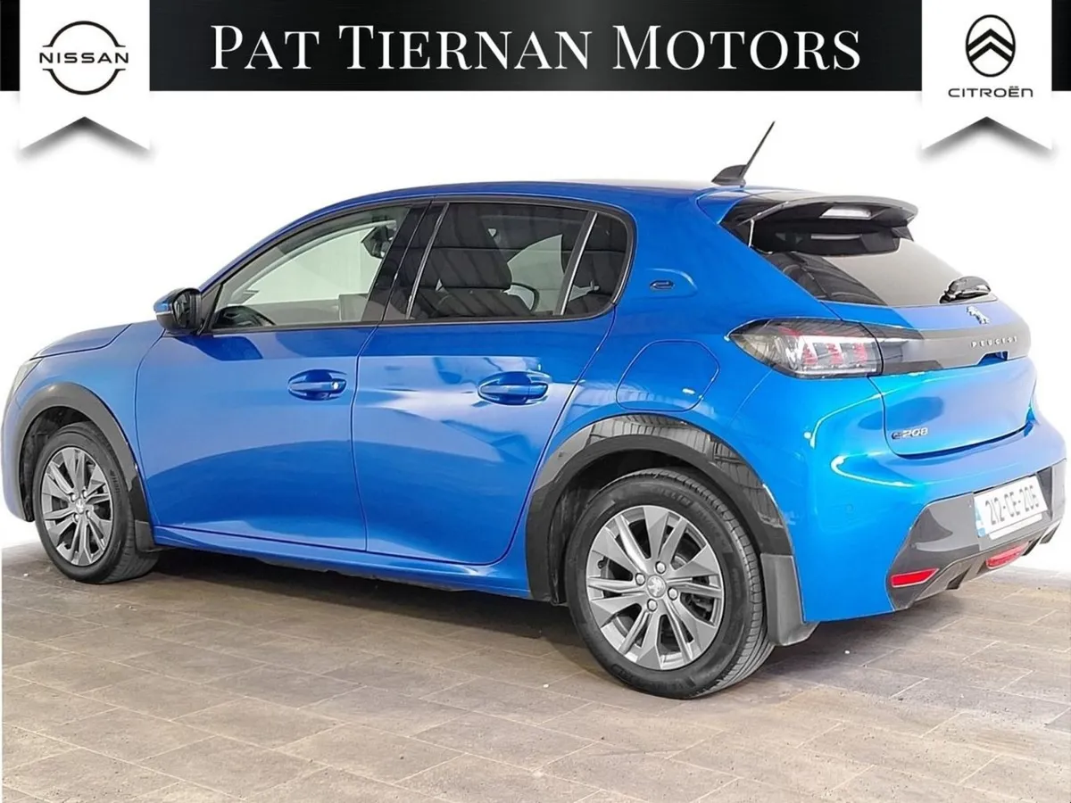 Peugeot 208  sold allure 50kwh (136hp) - Image 2