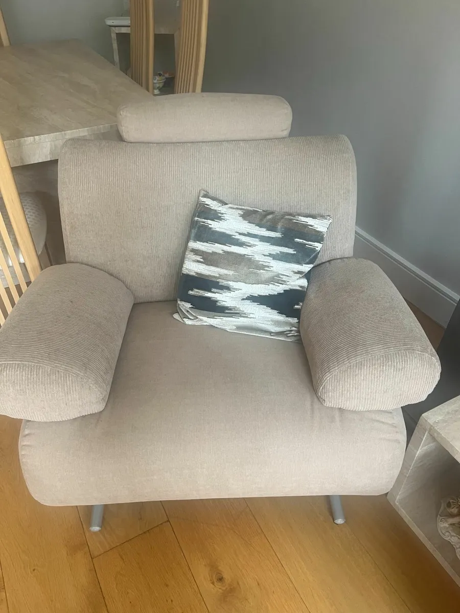 living room furniture - Image 3