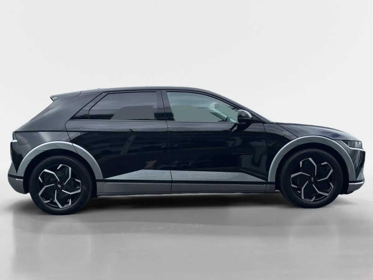 Hyundai Ioniq 5 77kw Premium LE - Image 2
