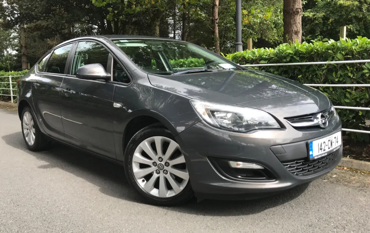 Opel Astra  1.3 CDTI 95PS Elite Edition Only 110k - Image 2