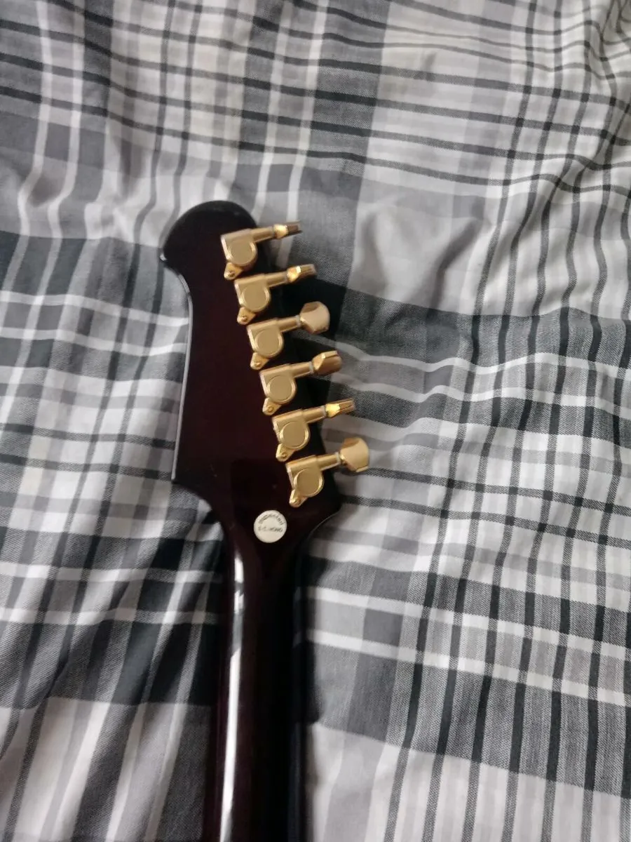 Guitar - Image 2