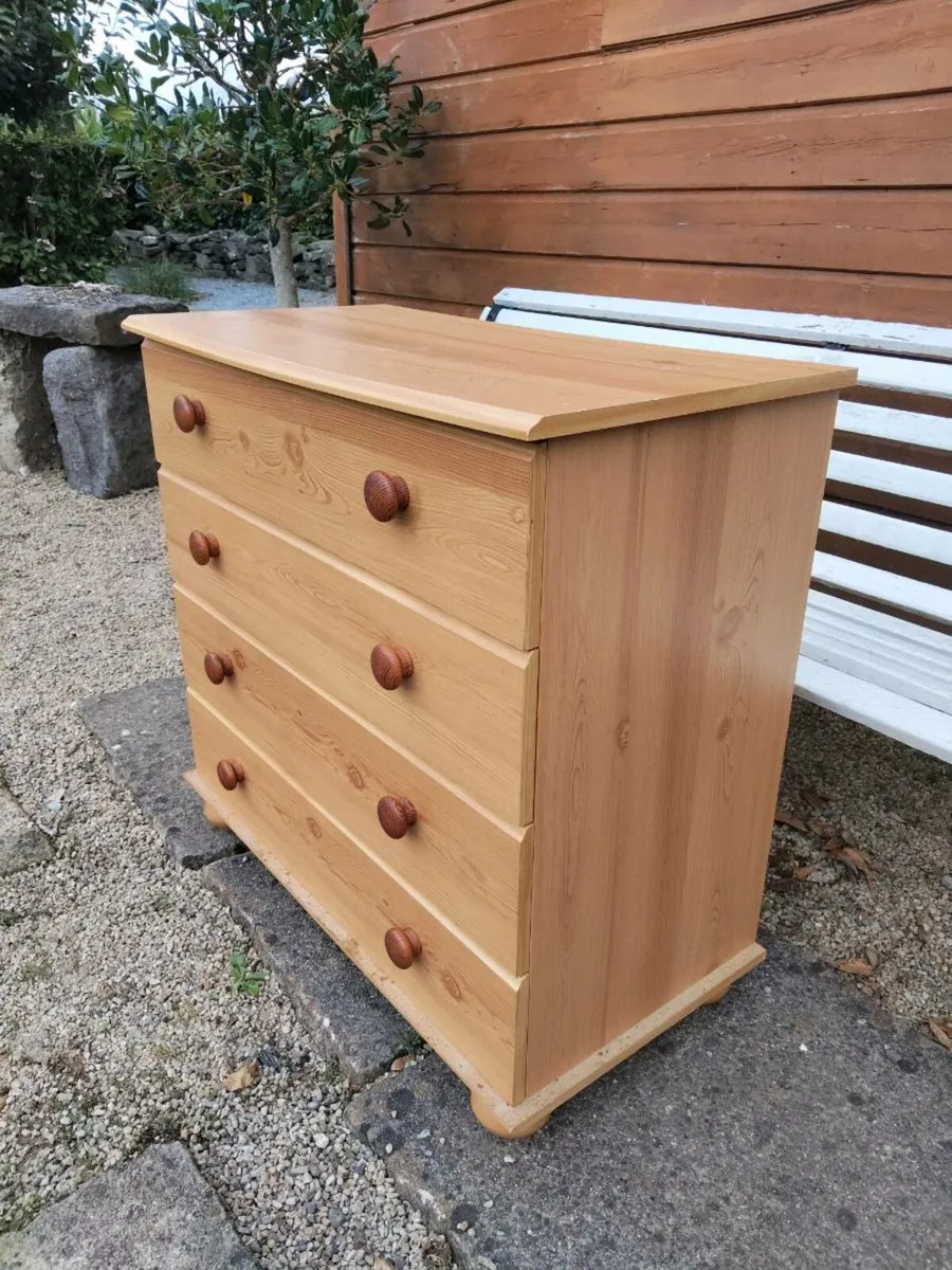 4 drawer Chest - Image 2