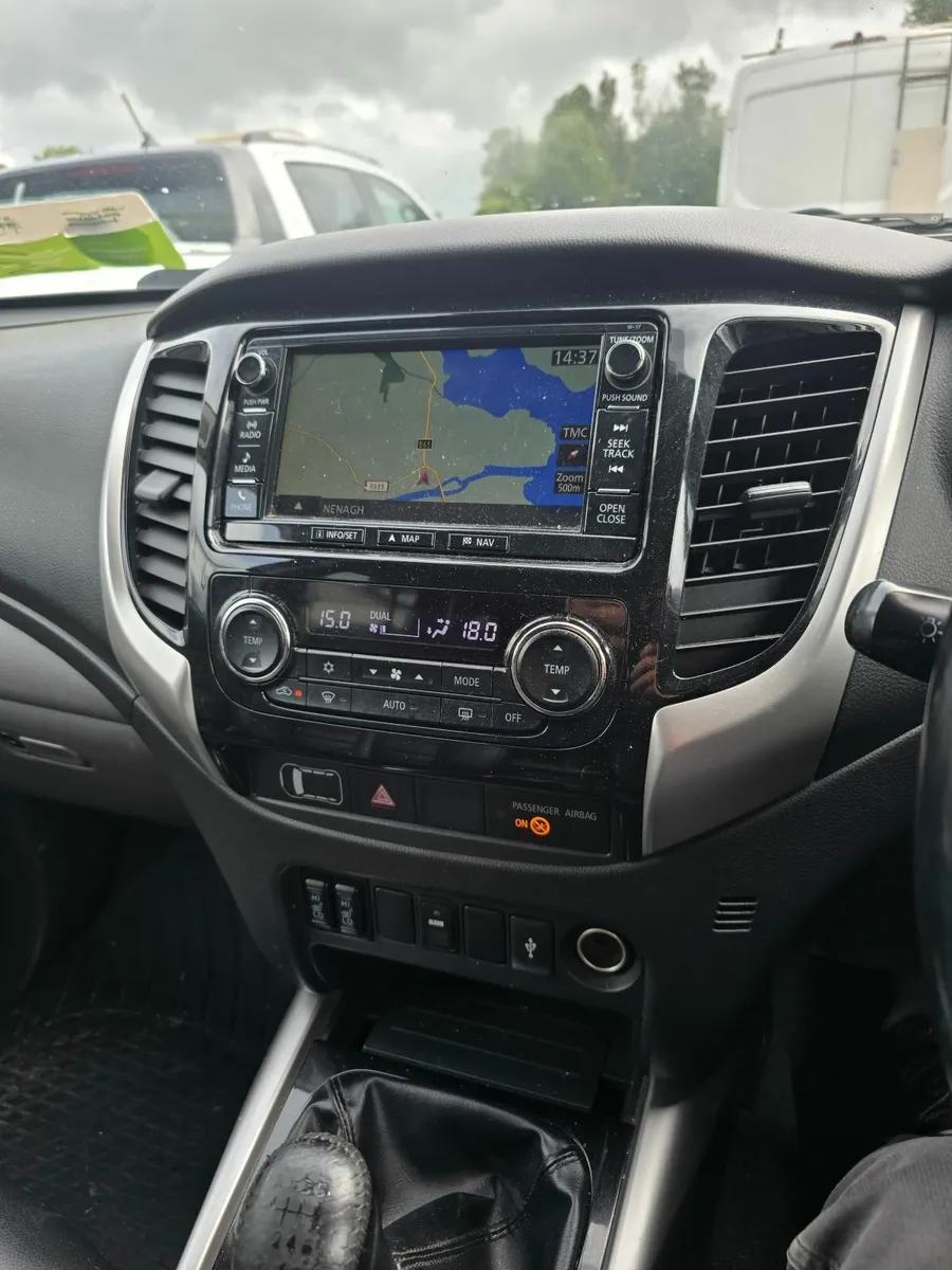 Mitsubishi L200 2017 - Image 2