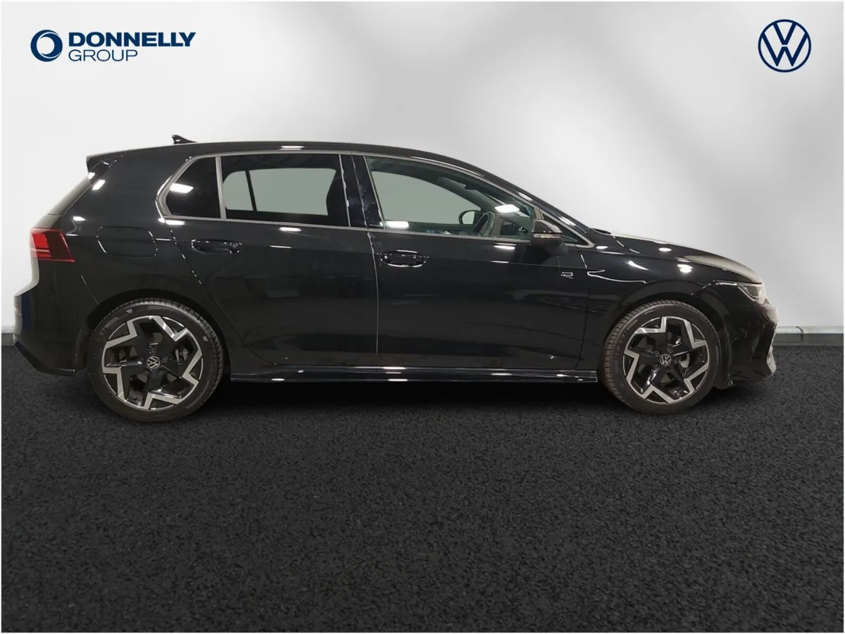 Volkswagen Golf Hatchback R-Line - Image 4
