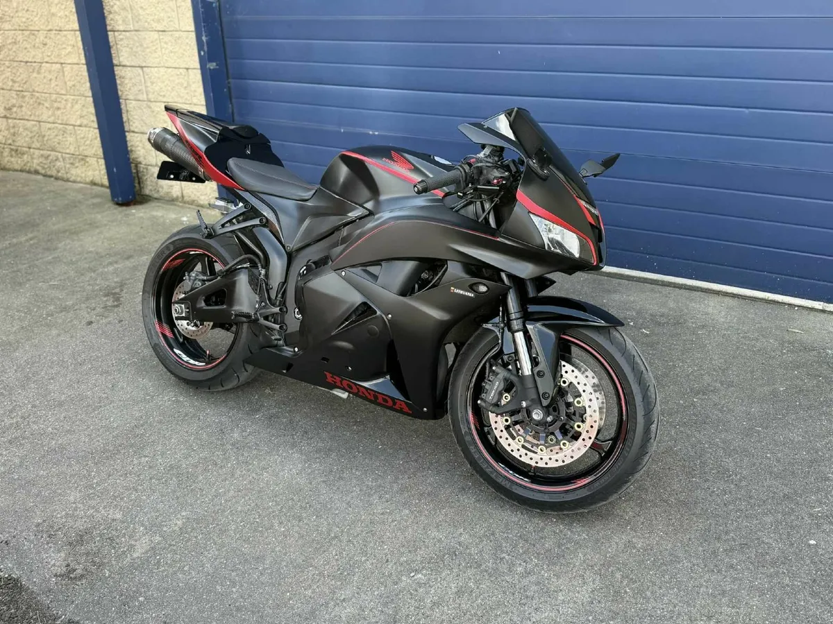 Honda CBR600RR - Image 2