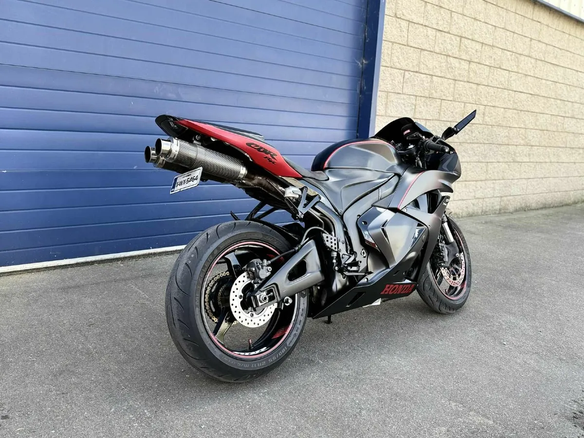 Honda CBR600RR - Image 3