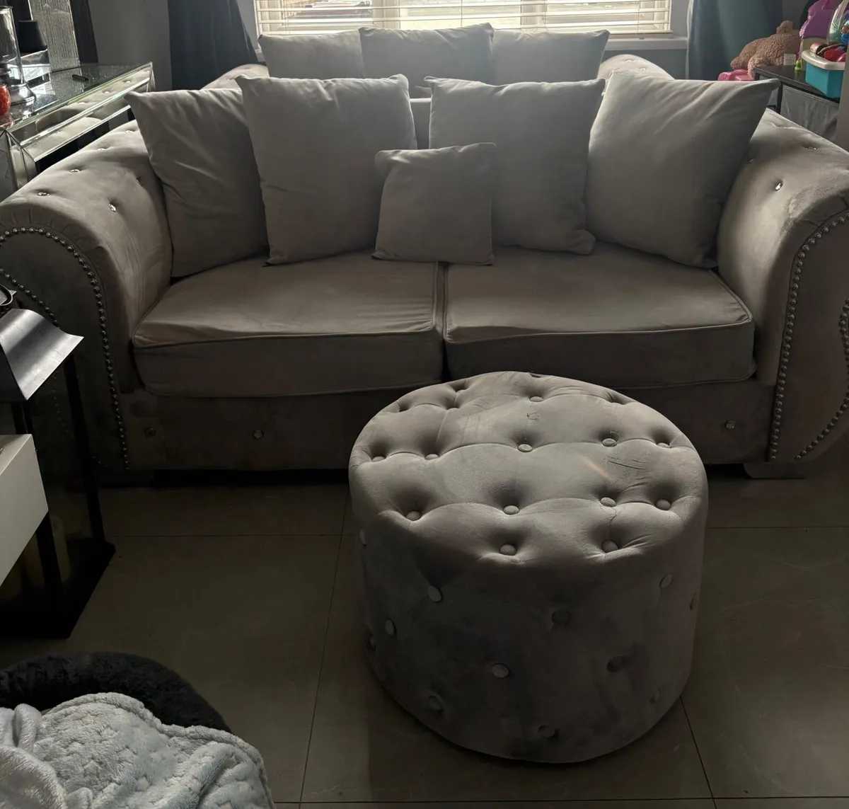 Sofa - Image 2