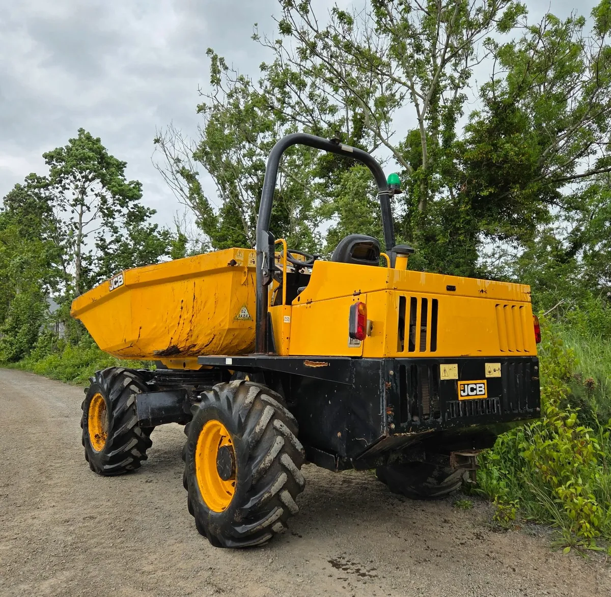 JCB 6TST 6ton Swivel Skip Dumper - Year: 2015 - Image 4