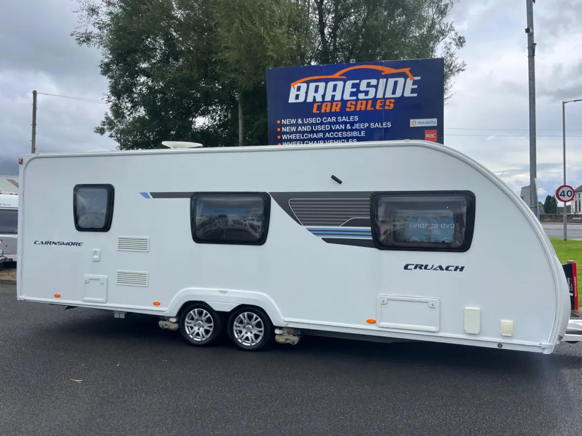 2012 STERLING 6/7 BERTH FIXED TRIPLE BUNK H/SPEC - Image 3