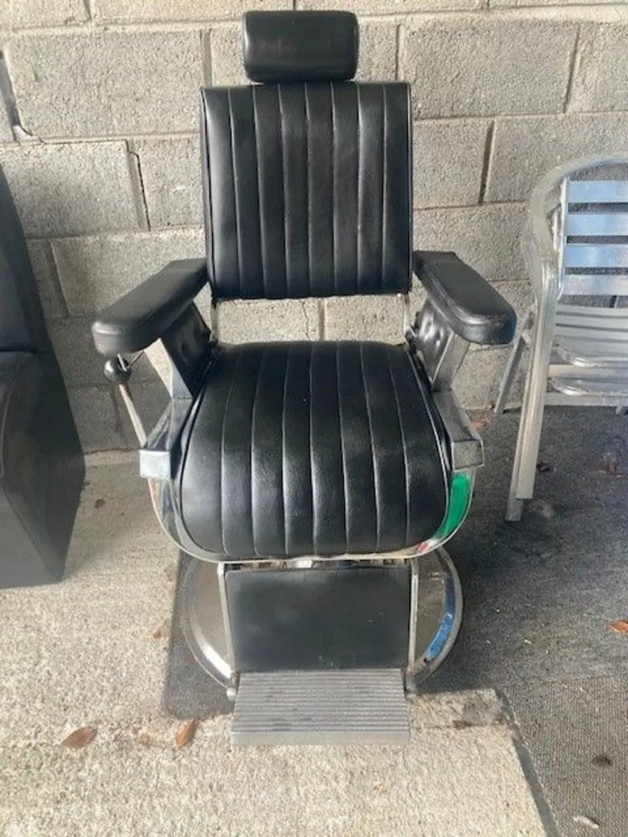 Barber Chair - Image 2