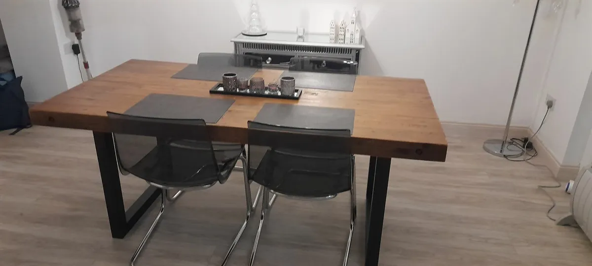 Dining table - Image 3