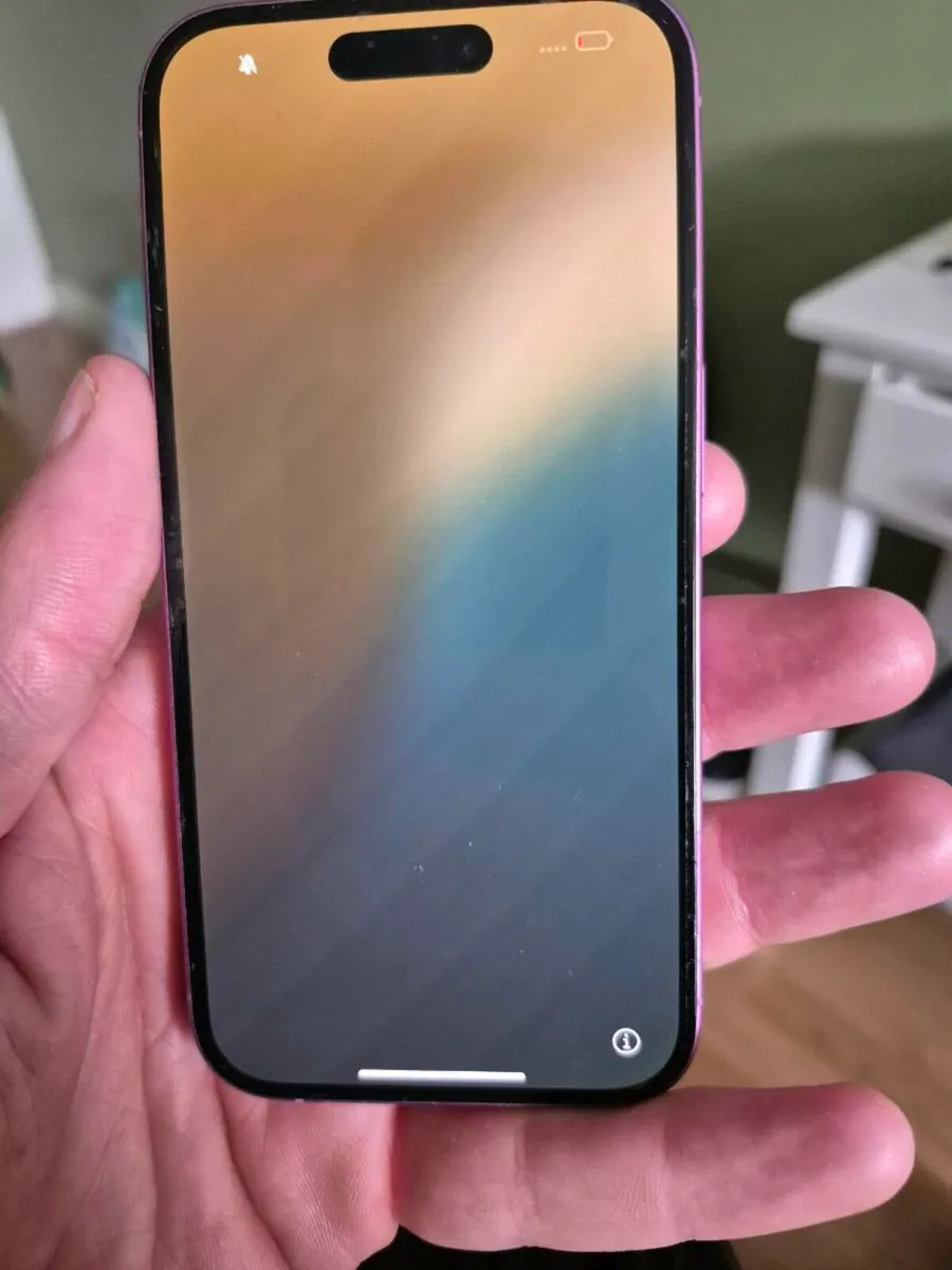 Iphone 16 - Image 1