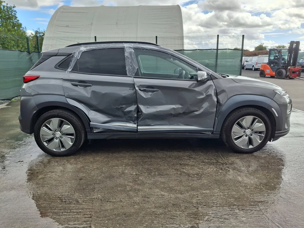 ?*202 Hyundai Kona  Premium  electric - Image 4
