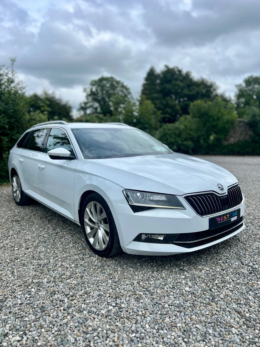 2016 Skoda Superb SE 2.0 TDI 150 Bhp Estate - Image 2