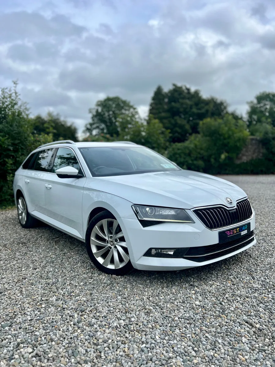 2016 Skoda Superb SE 2.0 TDI 150 Bhp Estate - Image 1