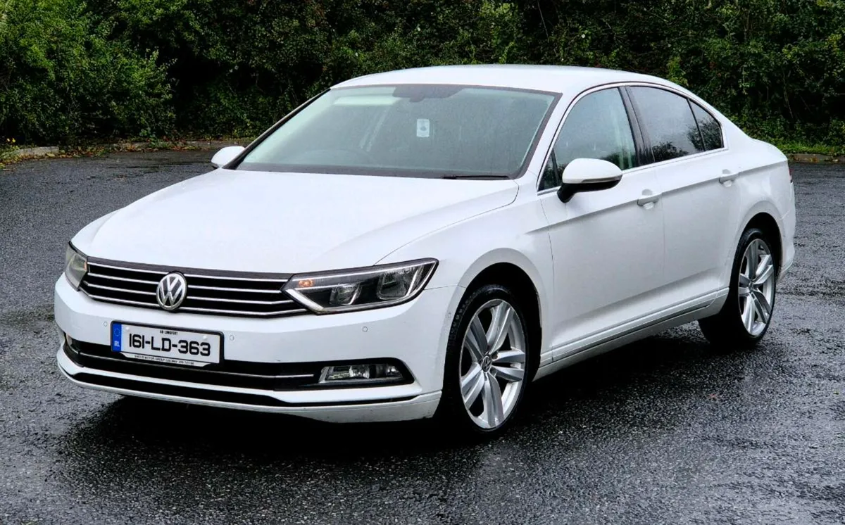 2016 Volkswagen Passat - Image 4