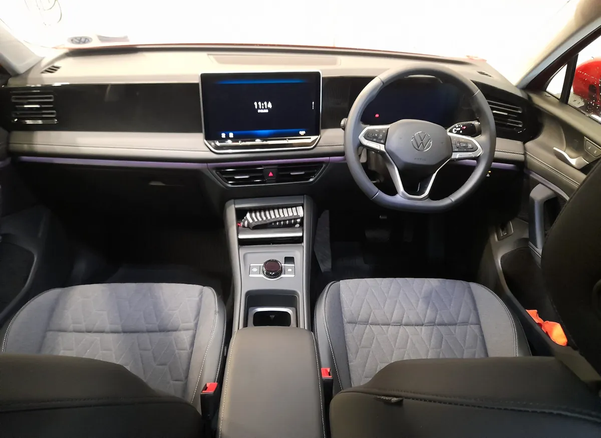 Volkswagen Tiguan 2025 EDITION 75TH ANNIVERSARY - Image 2