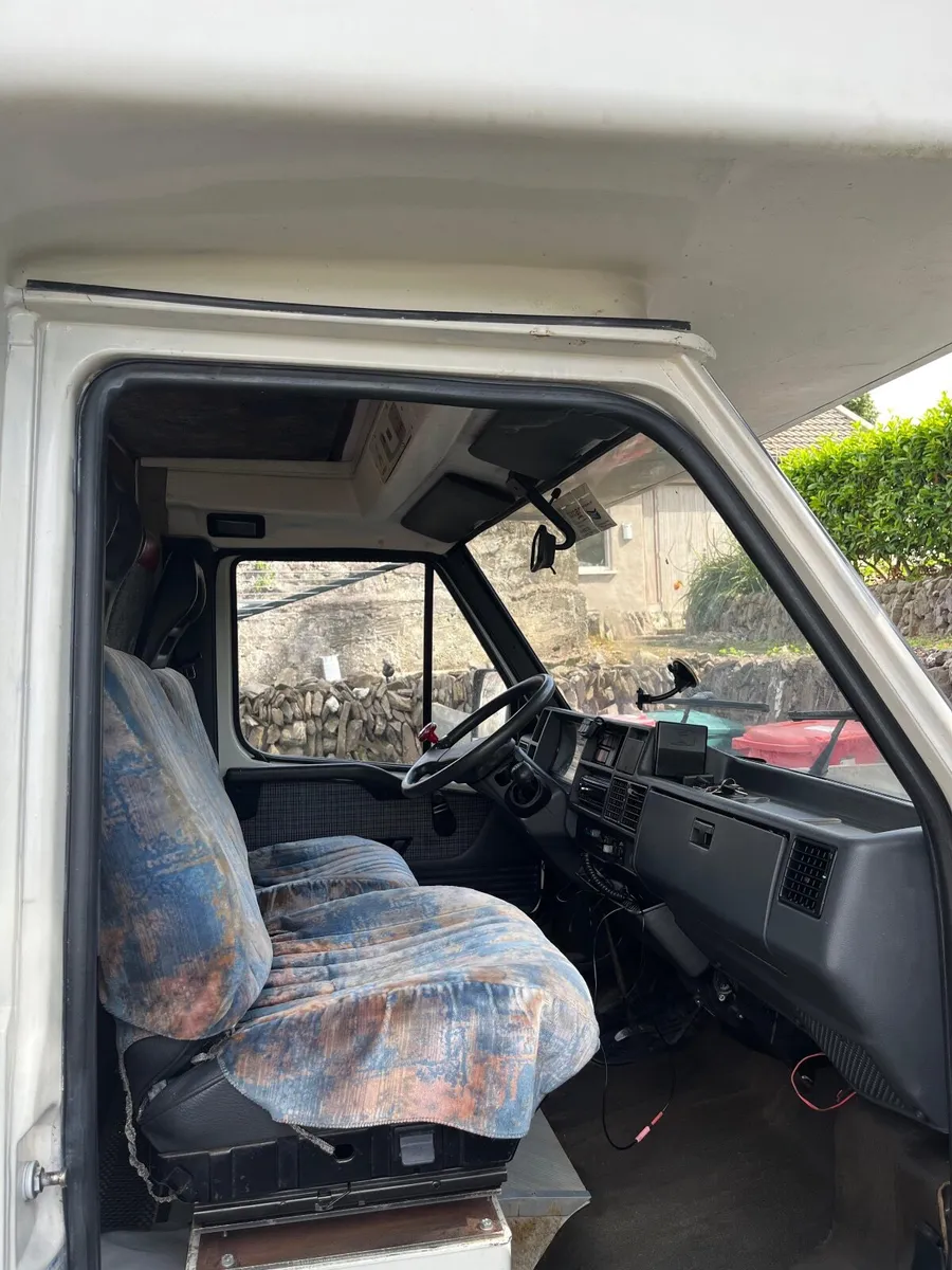 Peugeot JT5 Campervan  2.5L Diesel - Image 3
