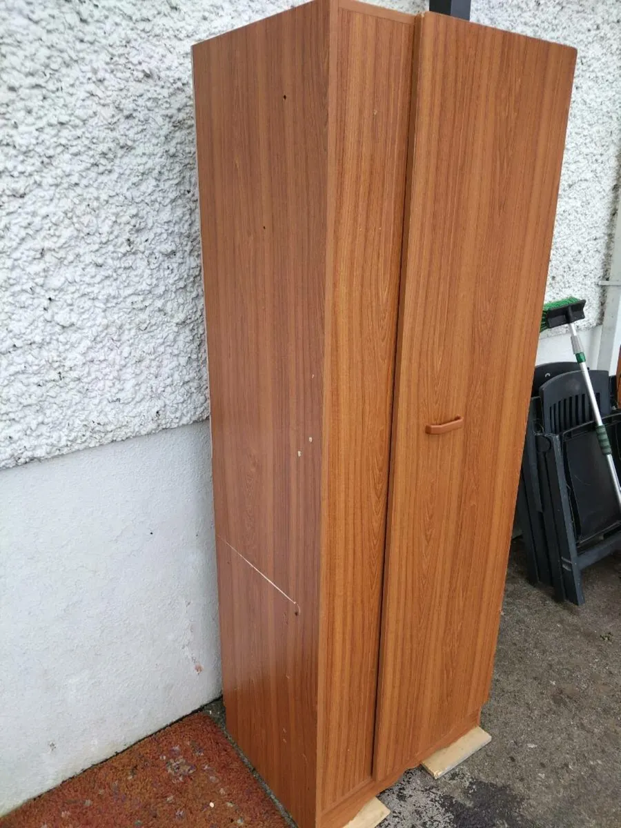 Single wardrobe - Image 3