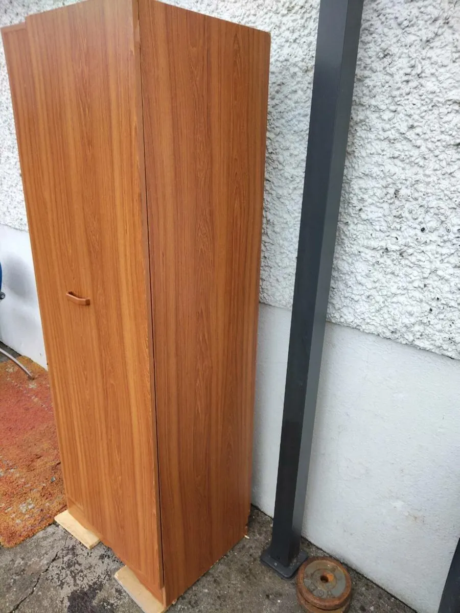 Single wardrobe - Image 4