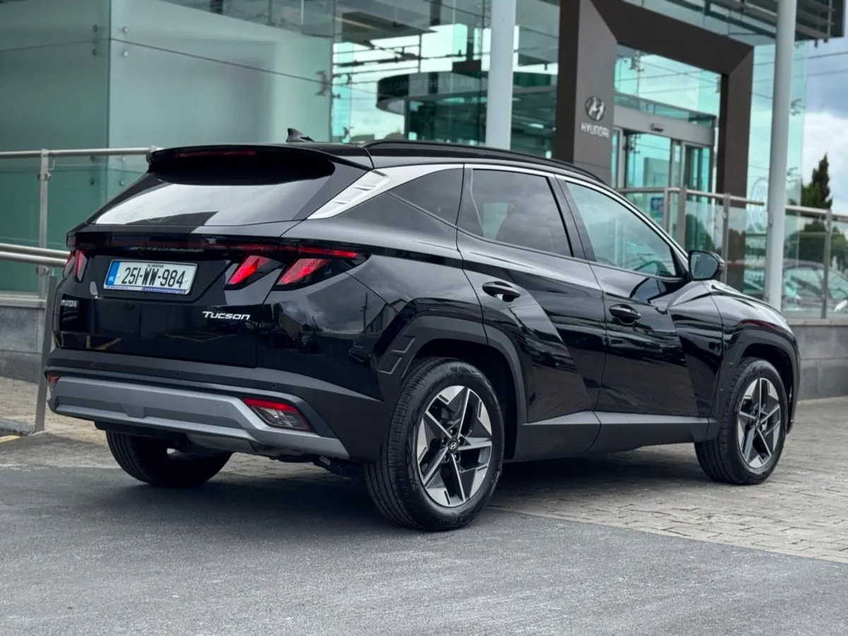 Hyundai Tucson Tucson Executive  Diesel New Model - Image 3