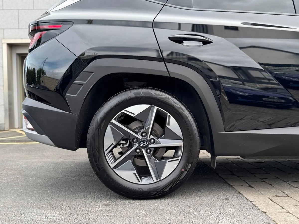 Hyundai Tucson Tucson Executive  Diesel New Model - Image 4