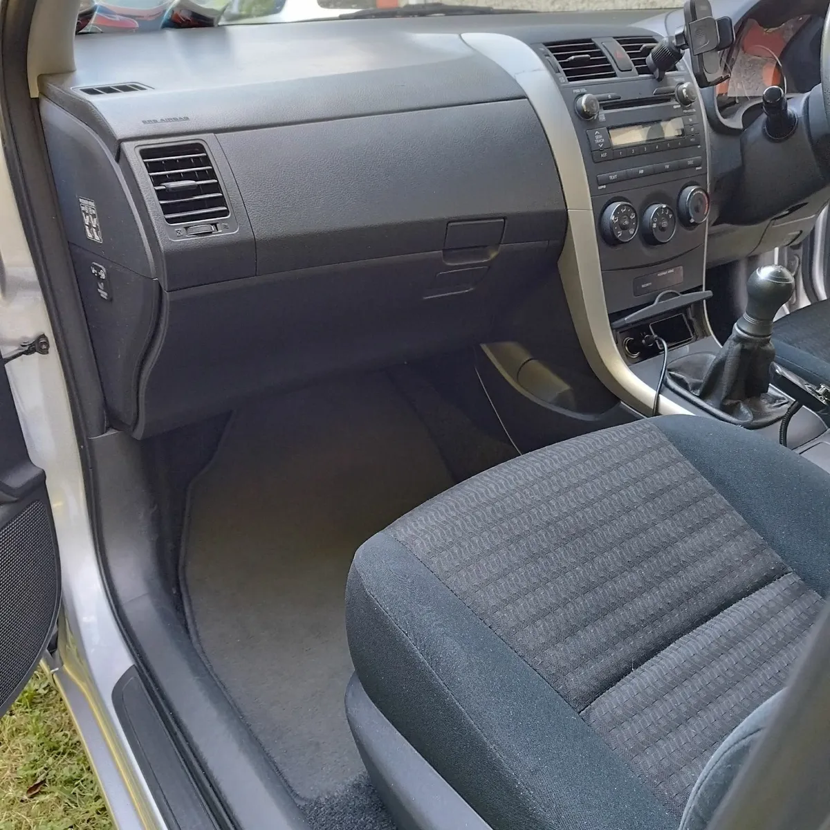 Toyota Corolla 2008 - Image 3
