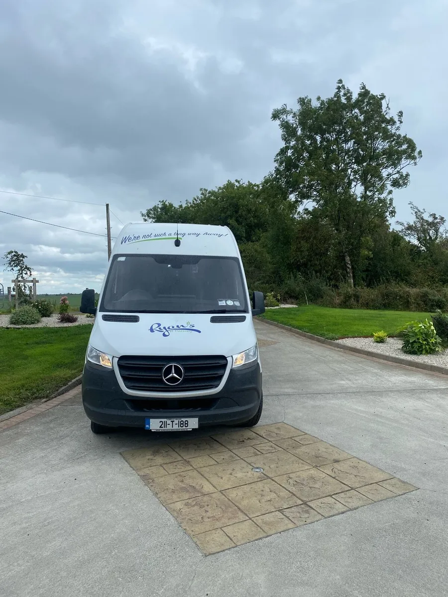 Mercedes sprinter auto LWB - Image 2